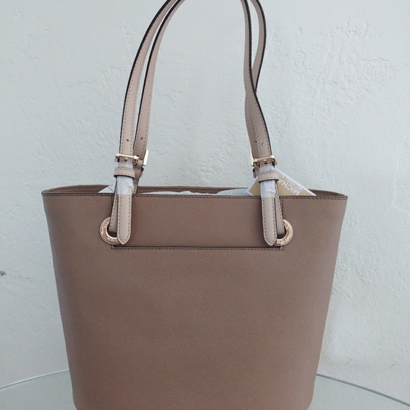 NWT MICHAEL KORS LEATHER JET SET ITEM MEDIUM TOTE - Picture 11 of 13